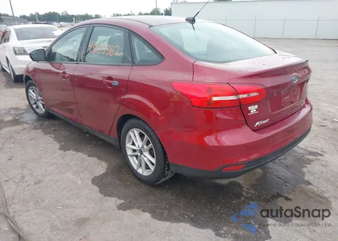 2015 Ford Focus Se z USA, uszkodzony, nr VIN 1FADP3F2XFL217950